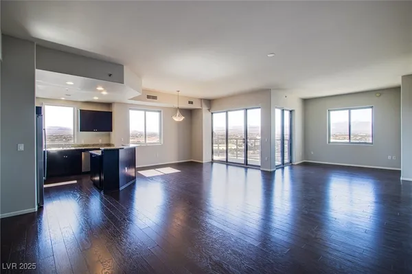 $3,000 | 8255 South Las Vegas Boulevard, Unit 1702, Las Vegas, NV 89123