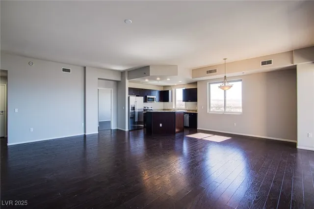 $3,000 | 8255 South Las Vegas Boulevard, Unit 1702, Las Vegas, NV 89123