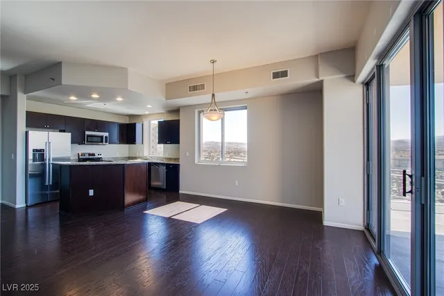 $3,000 | 8255 South Las Vegas Boulevard, Unit 1702, Las Vegas, NV 89123