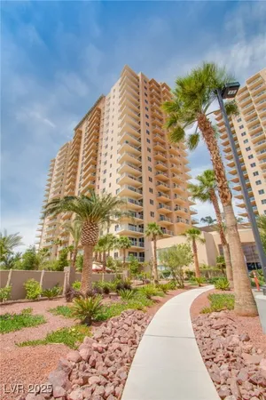 $3,000 | 8255 South Las Vegas Boulevard, Unit 1702, Las Vegas, NV 89123