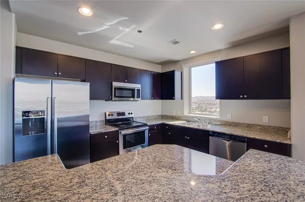 $3,000 | 8255 South Las Vegas Boulevard, Unit 1702, Las Vegas, NV 89123