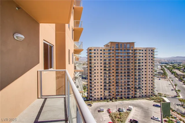 $3,000 | 8255 South Las Vegas Boulevard, Unit 1702, Las Vegas, NV 89123