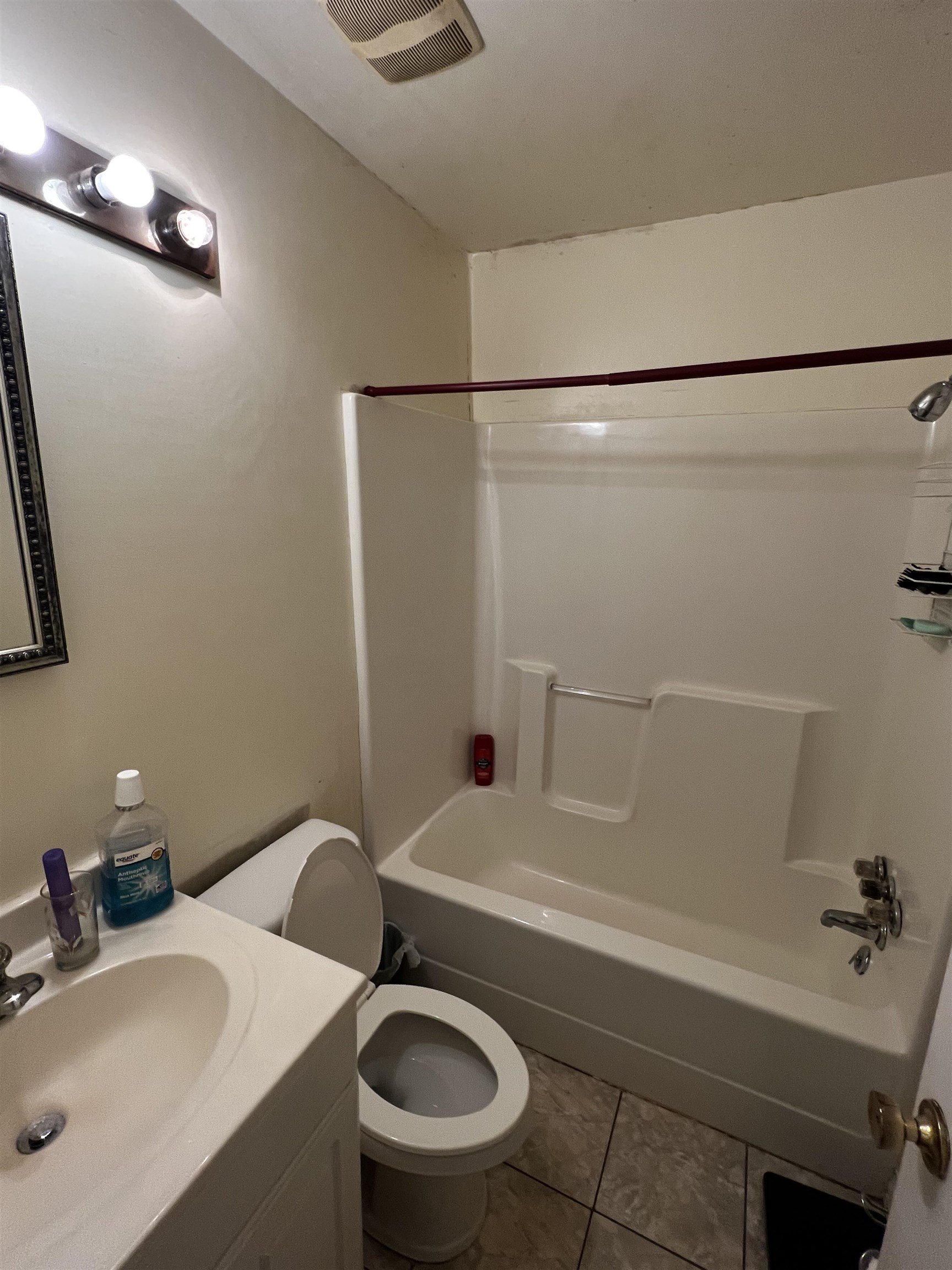 205 Skyline Road Greer, SC 29651 - Photo 11 of 23 Gallery Image 11