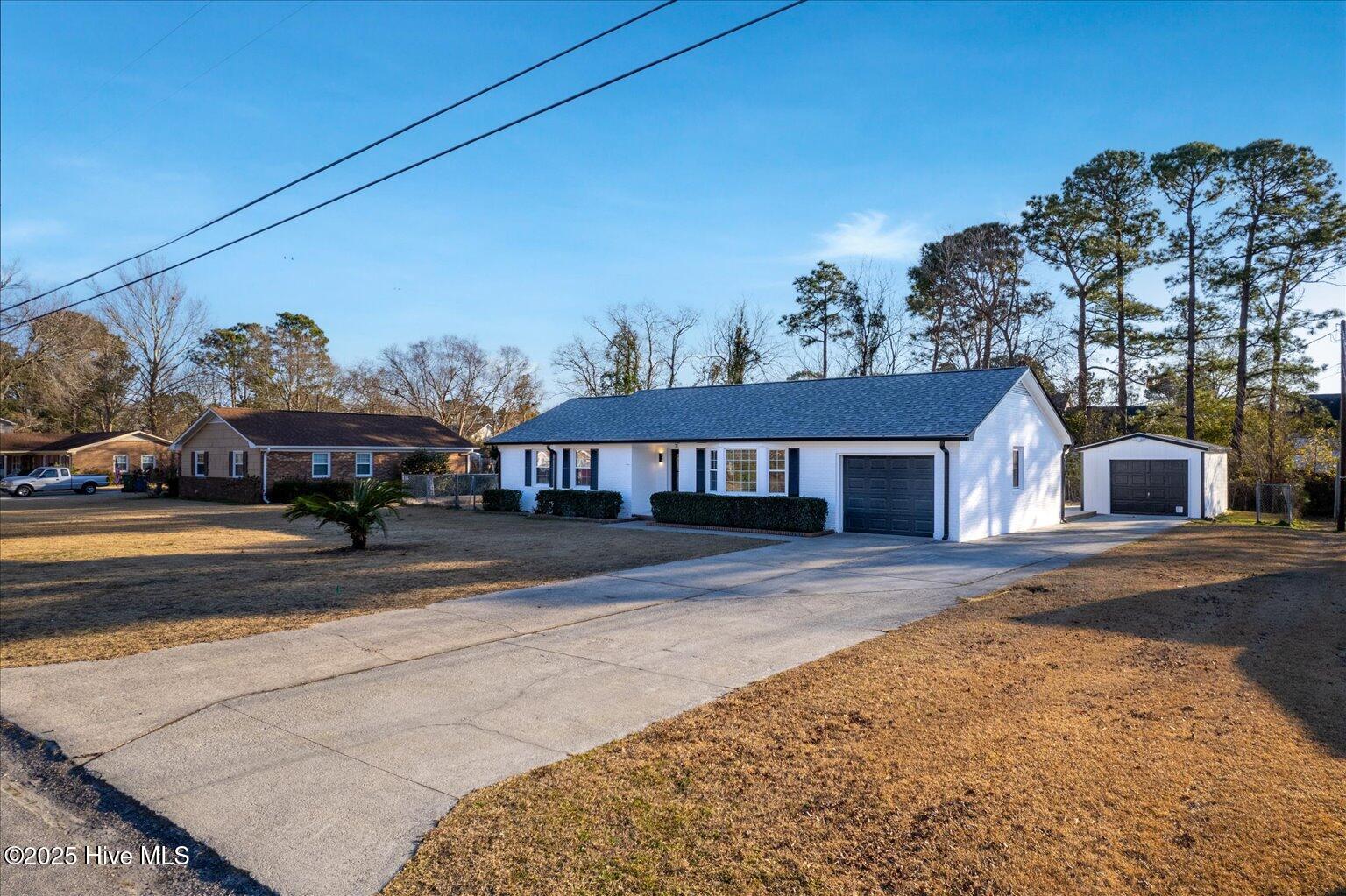 731 Kelly Road Wilmington, NC 28409 - Photo 4 of 46 03-FinalExterior1-17-14