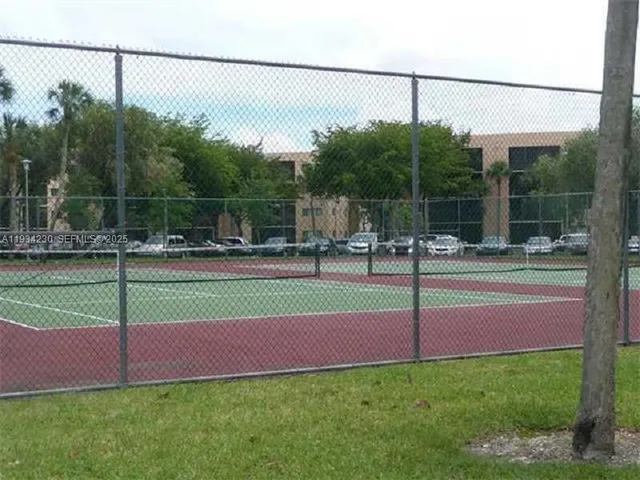 $2,390 | 8420 Southwest 133rd Avenue Road, Unit 213, Miami, FL 33183