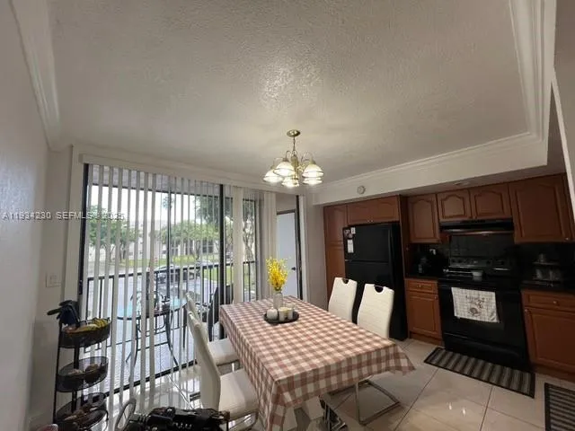 $2,390 | 8420 Southwest 133rd Avenue Road, Unit 213, Miami, FL 33183