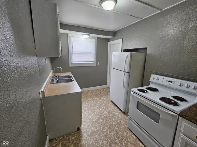 $140,000 | 833 North Gladstone Avenue, Indianapolis, IN 46201