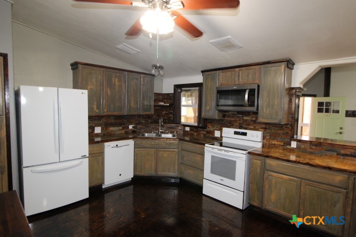 2809 Connell Street Kempner, TX 76539 - Photo 4 of 30