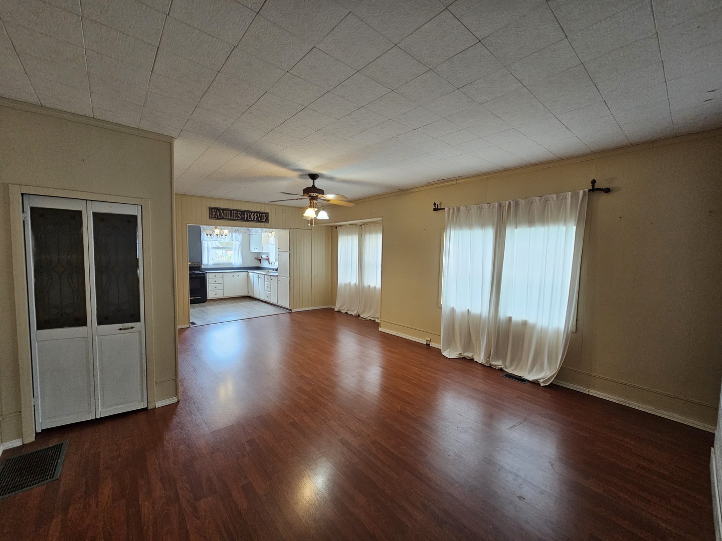 615 Mitchell Street Benton, IL 62812 - Photo 10 of 23