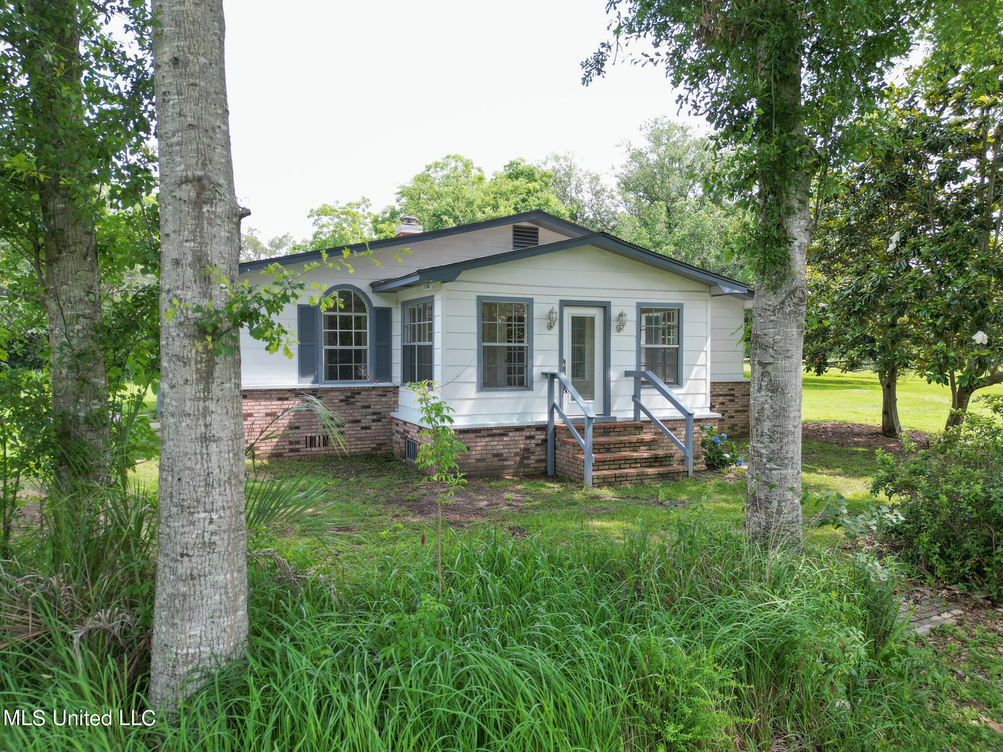 26128 West Maple Road Pass Christian, MS 39571 - Photo 2 of 26 Maple CL-93002-2