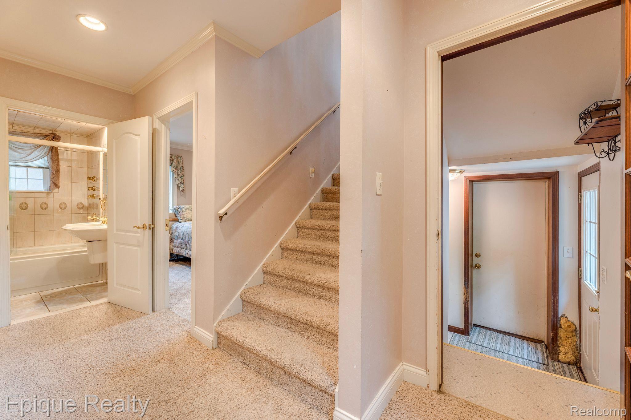 7200 Galbraith Line Road Lexington, MI 48450 - Photo 29 of 75 Gallery Image 29