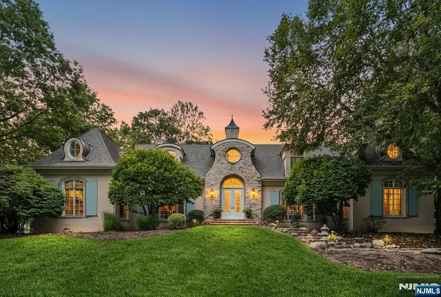 $3,450,000 | 505 Timberline Drive, Franklin Lakes, NJ 07417