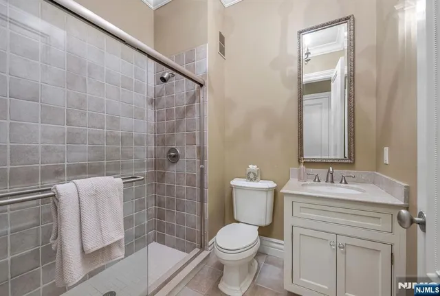 $3,450,000 | 505 Timberline Drive, Franklin Lakes, NJ 07417