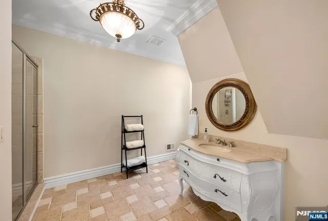 $3,450,000 | 505 Timberline Drive, Franklin Lakes, NJ 07417