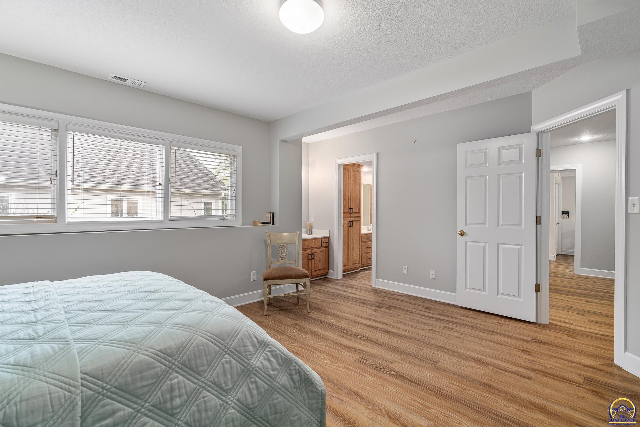 5411 Southwest 40th Terrace Topeka, KS 66610 - Photo 37 of 61