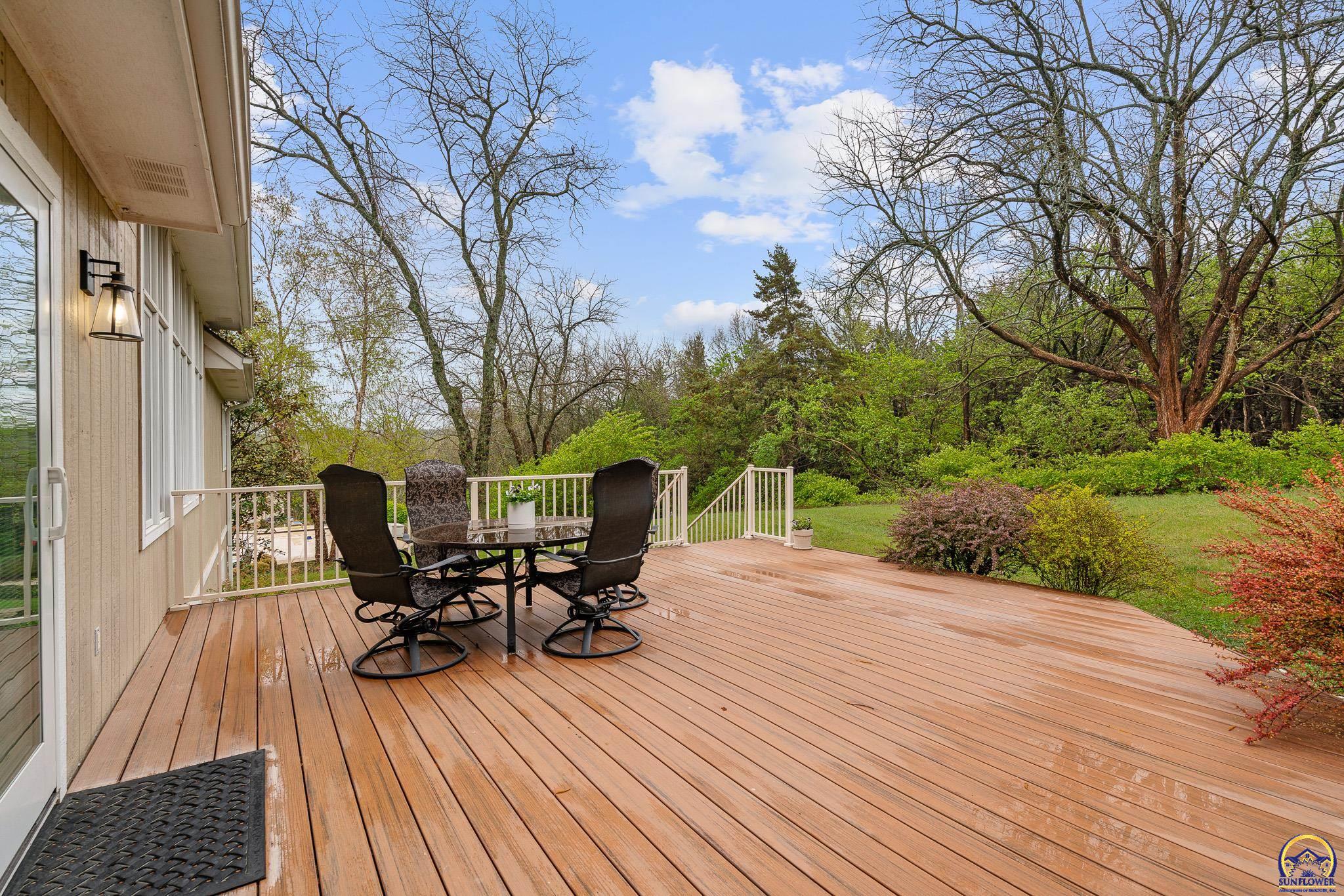 5411 Southwest 40th Terrace Topeka, KS 66610 - Photo 49 of 61
