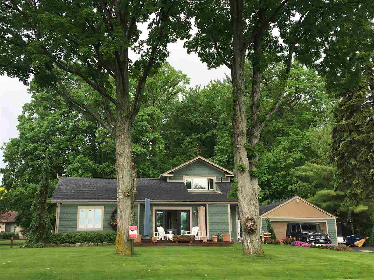 8179 East Shore Road Traverse City, MI 49686 - Photo 59 of 76 1872313-58.JPG