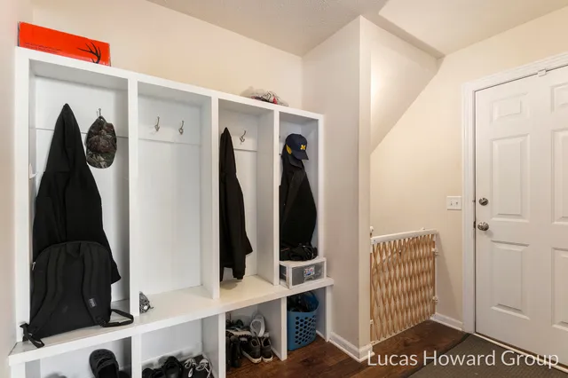 $400,000 | 4655 Paris Ridge Drive, Caledonia, MI 49316