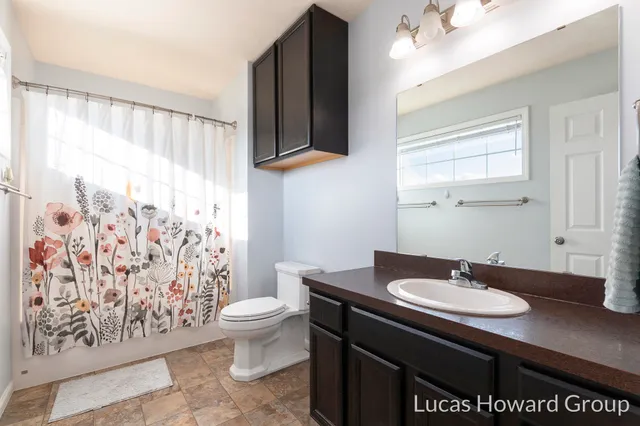 $400,000 | 4655 Paris Ridge Drive, Caledonia, MI 49316