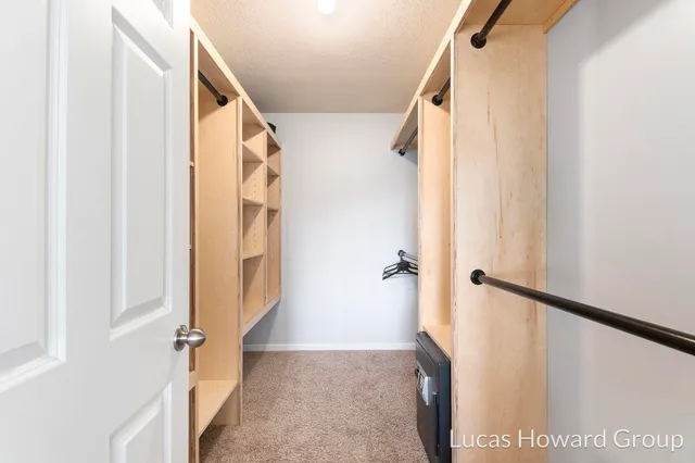 $400,000 | 4655 Paris Ridge Drive, Caledonia, MI 49316