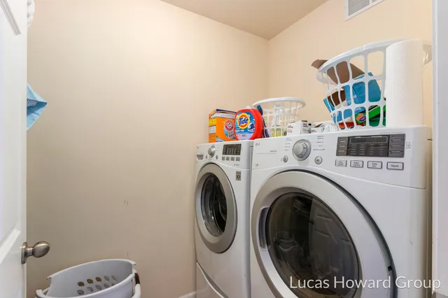 $400,000 | 4655 Paris Ridge Drive, Caledonia, MI 49316