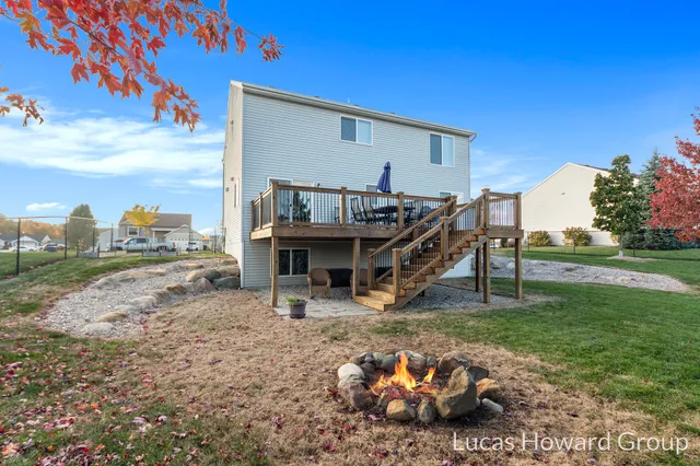 $400,000 | 4655 Paris Ridge Drive, Caledonia, MI 49316