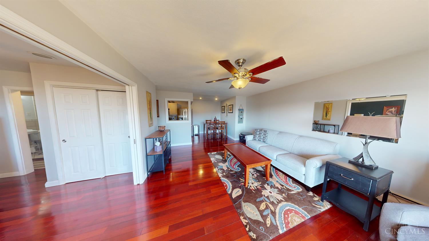 1815 William Howard Taft Road, Unit 903 Cincinnati, OH 45206 - Photo 11 of 29
