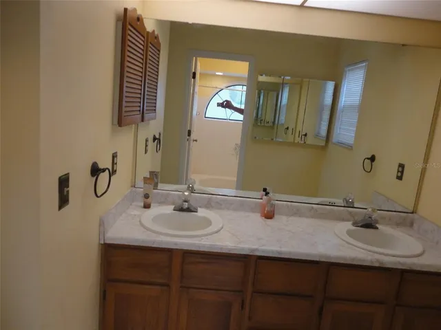 $2,200 | 7823 Southwest 9th Place, Gainesville, FL 32607