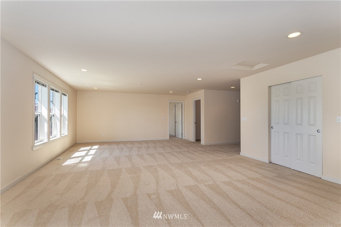 3103 Southeast 4th Street Renton, WA 98056 - Photo 12 of 25