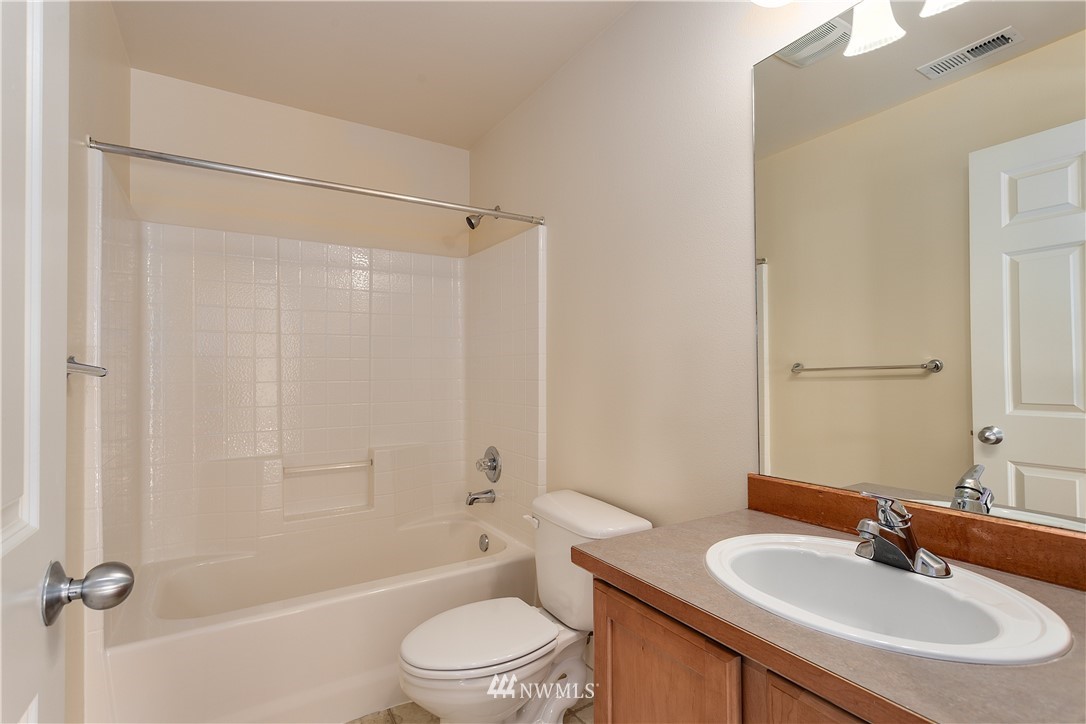 3103 Southeast 4th Street Renton, WA 98056 - Photo 10 of 25