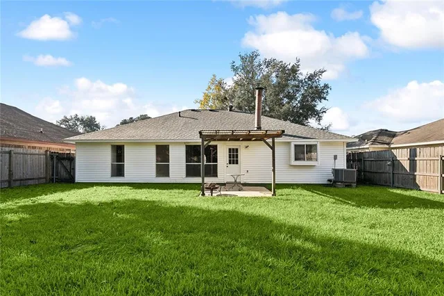 $205,000 | 320 Holmes Drive, Slidell, LA 70460