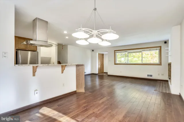 $4,750 | 6403 Tone Drive, Bethesda, MD 20817