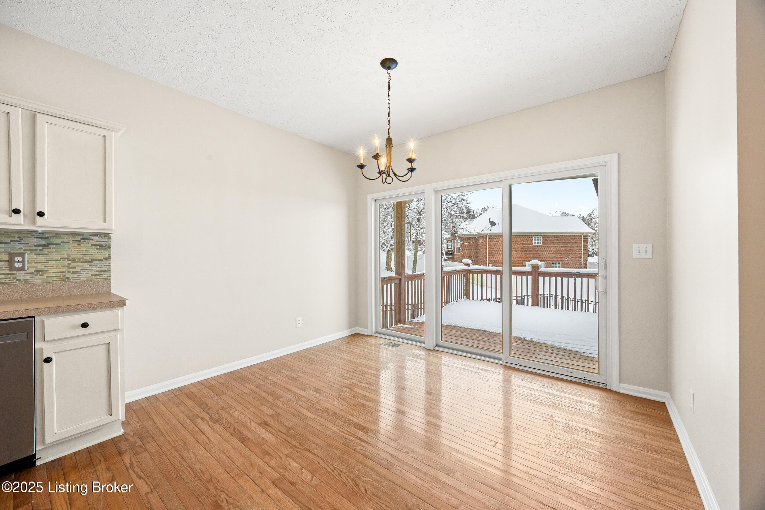 6521 Keeling Place Road Louisville, KY 40291 - Photo 14 of 59 17