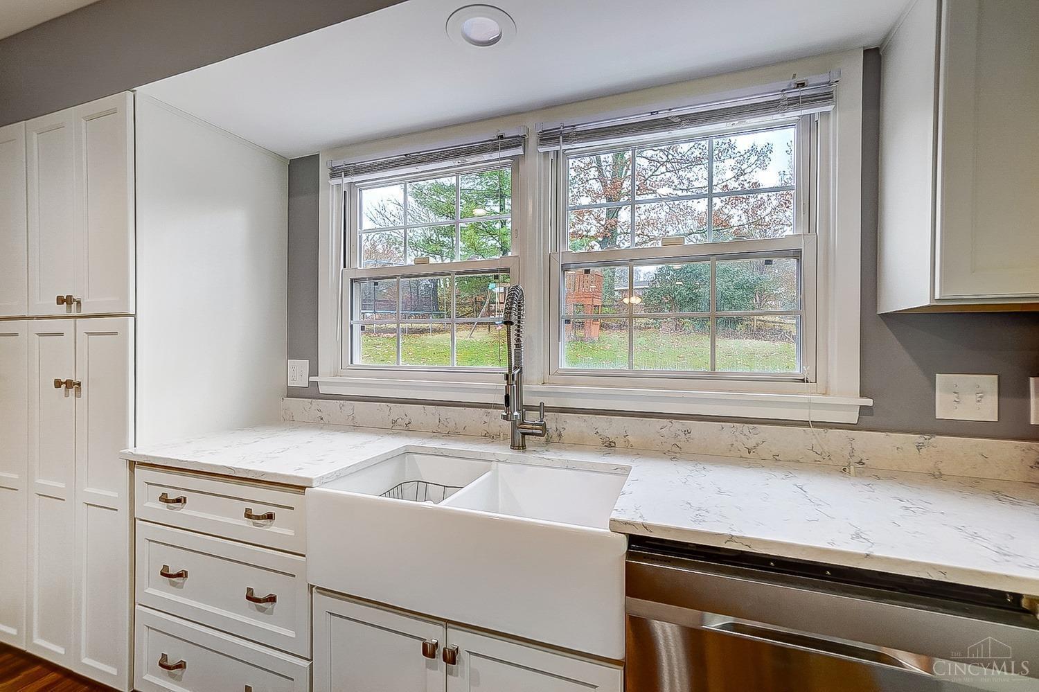 6049 Werk Road Cincinnati, OH 45248 - Photo 8 of 26 Gallery Image 8