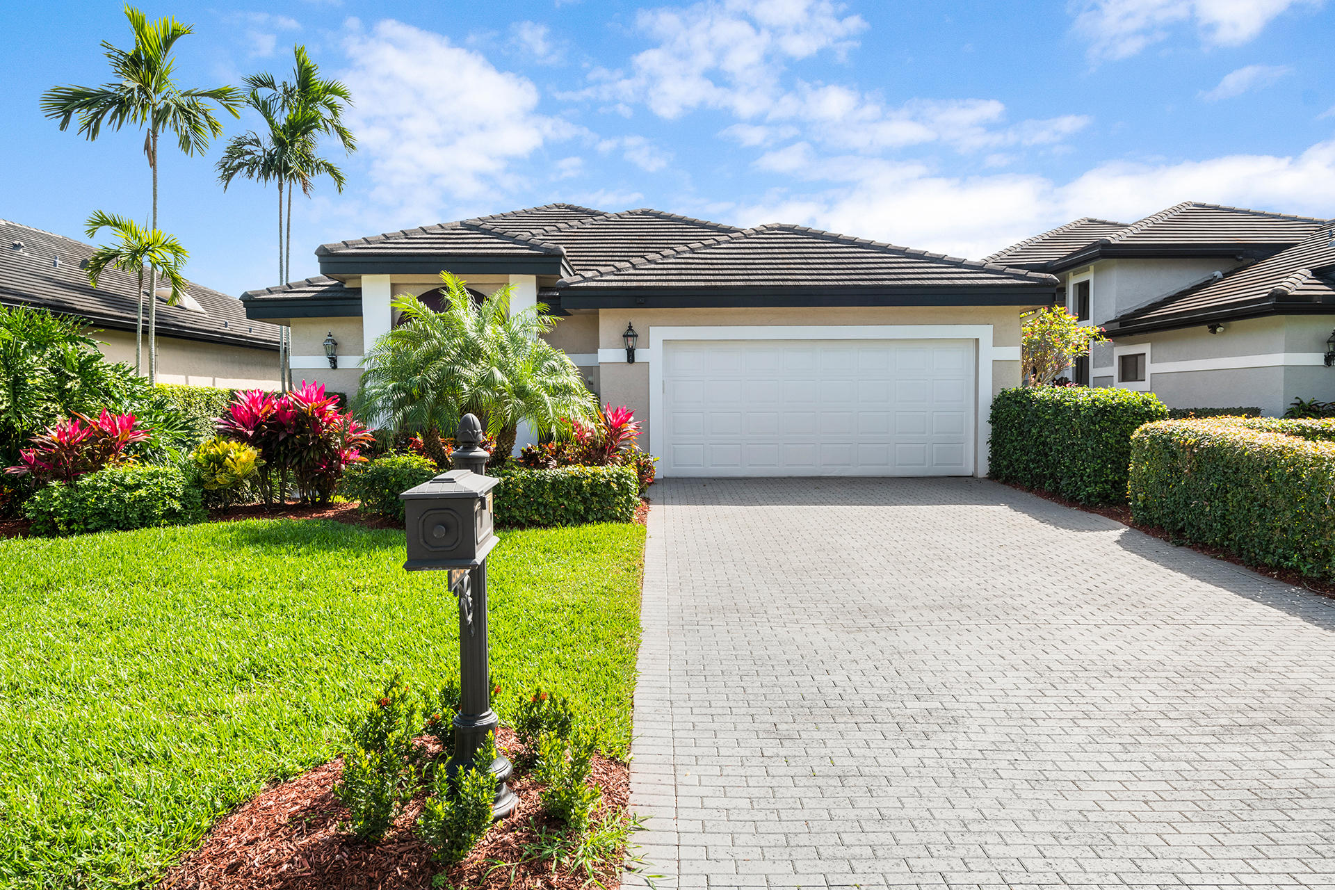 5553 Steeple Chase Boca Raton, FL 33496 - Photo 2 of 28 DSC_7044