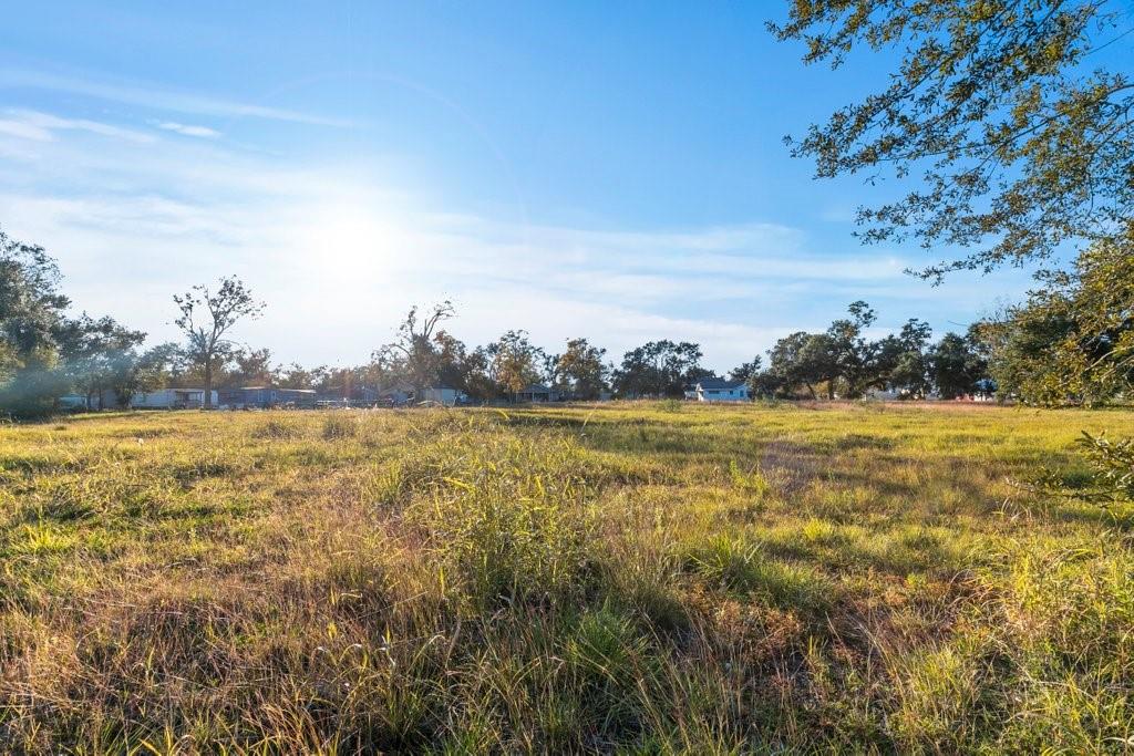 Lyons Street Vinton, LA 70668 - Photo 2 of 6