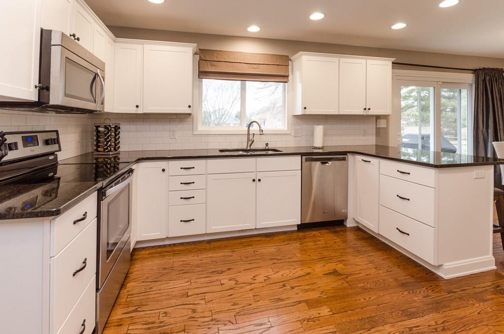 225 Senator Way Carmel, IN 46032 - Photo 9 of 22 Gallery Image 9