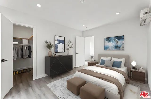 $6,200 | 1254 9th Street, Unit F6, Santa Monica, CA 90401