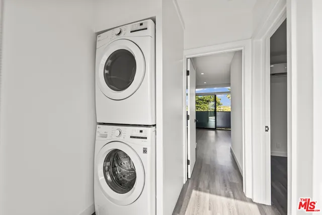 $6,200 | 1254 9th Street, Unit F6, Santa Monica, CA 90401