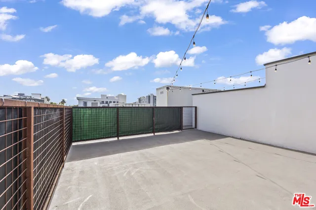 $6,200 | 1254 9th Street, Unit F6, Santa Monica, CA 90401