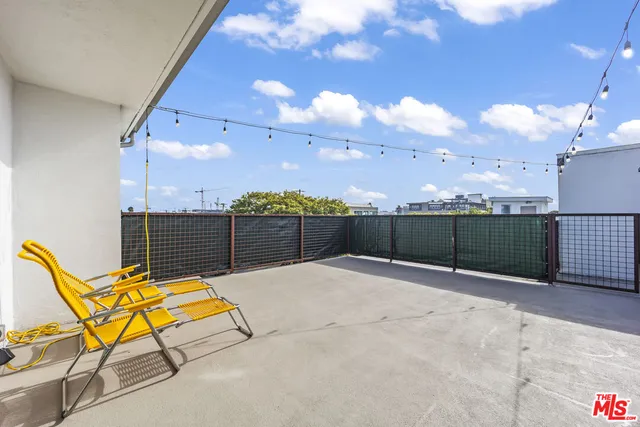 $6,200 | 1254 9th Street, Unit F6, Santa Monica, CA 90401