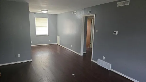 $1,000 | 400 Oak Drive, Unit 2D, Terrell, TX 75160