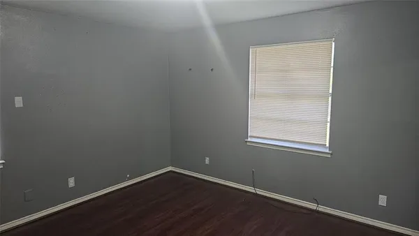 $1,000 | 400 Oak Drive, Unit 2D, Terrell, TX 75160