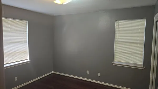 $1,000 | 400 Oak Drive, Unit 2D, Terrell, TX 75160