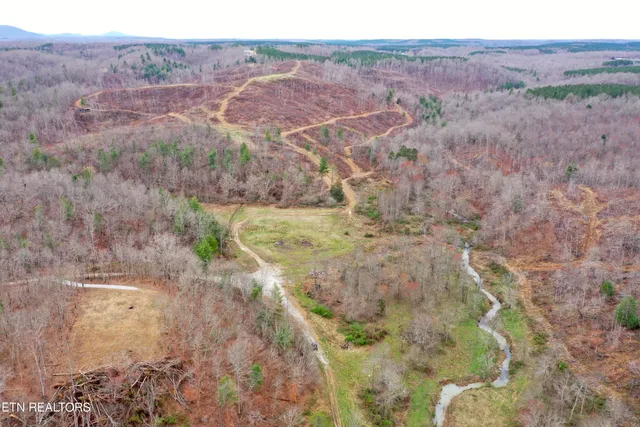 $370,000 | Skull Creek Road, Robbins, TN 37852