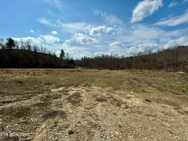 $370,000 | Skull Creek Road, Robbins, TN 37852