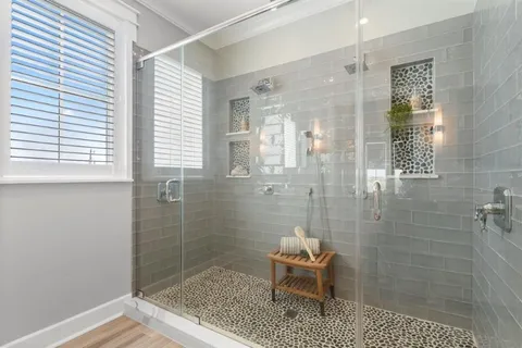 $659,995 | 3831 Lake Breeze Road, Lake Charles, LA 70605