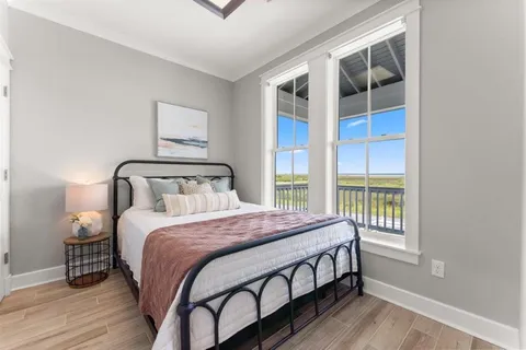 $659,995 | 3831 Lake Breeze Road, Lake Charles, LA 70605