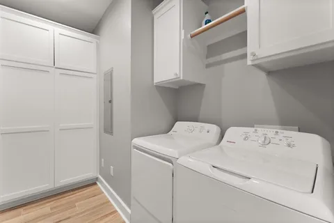 $659,995 | 3831 Lake Breeze Road, Lake Charles, LA 70605