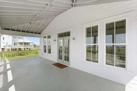 $659,995 | 3831 Lake Breeze Road, Lake Charles, LA 70605